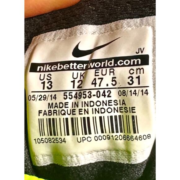 Men 13 NIKE Revolution 2 Black Volt NeonYellow Lo Top Sneakers - Picture 8 of 8